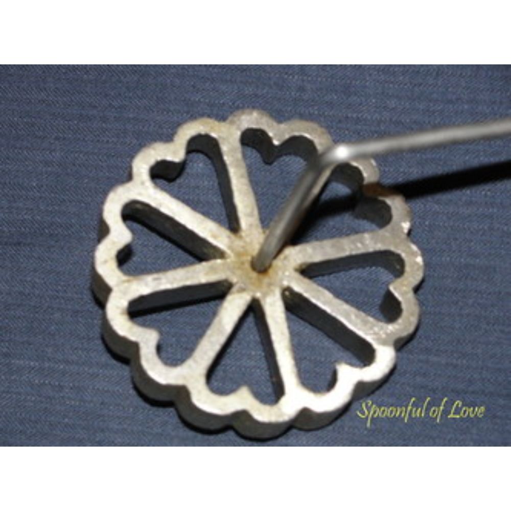 HAZEL Aluminium Rose Cookie Mould with Wooden Handle | Rose Achappam Maker