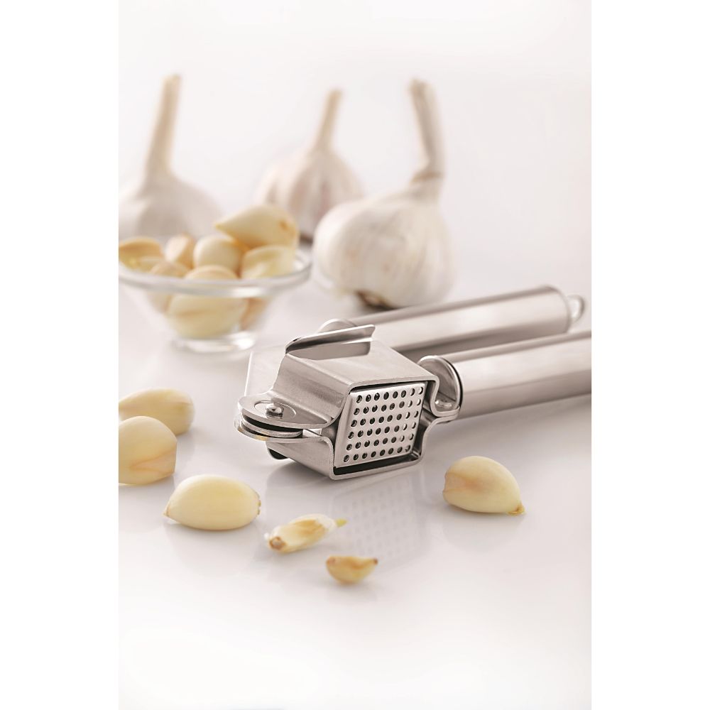 HAZEL Stainless Steel Garlic / Ginger Hand Presser, Crusher, Masher Kitchen Tool, Silver