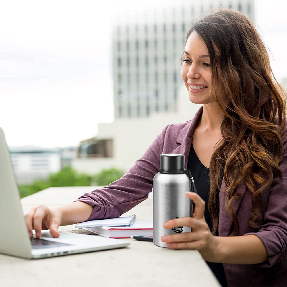 Milton Aura 500 Thermosteel Bottle, 520 ML, Silver | 24 Hours Hot and Cold | Easy to Carry | Rust Proof | Leak Proof | Tea | Coffee | Office| Gym | Home | Kitchen | Hiking | Trekking | Travel Bottle