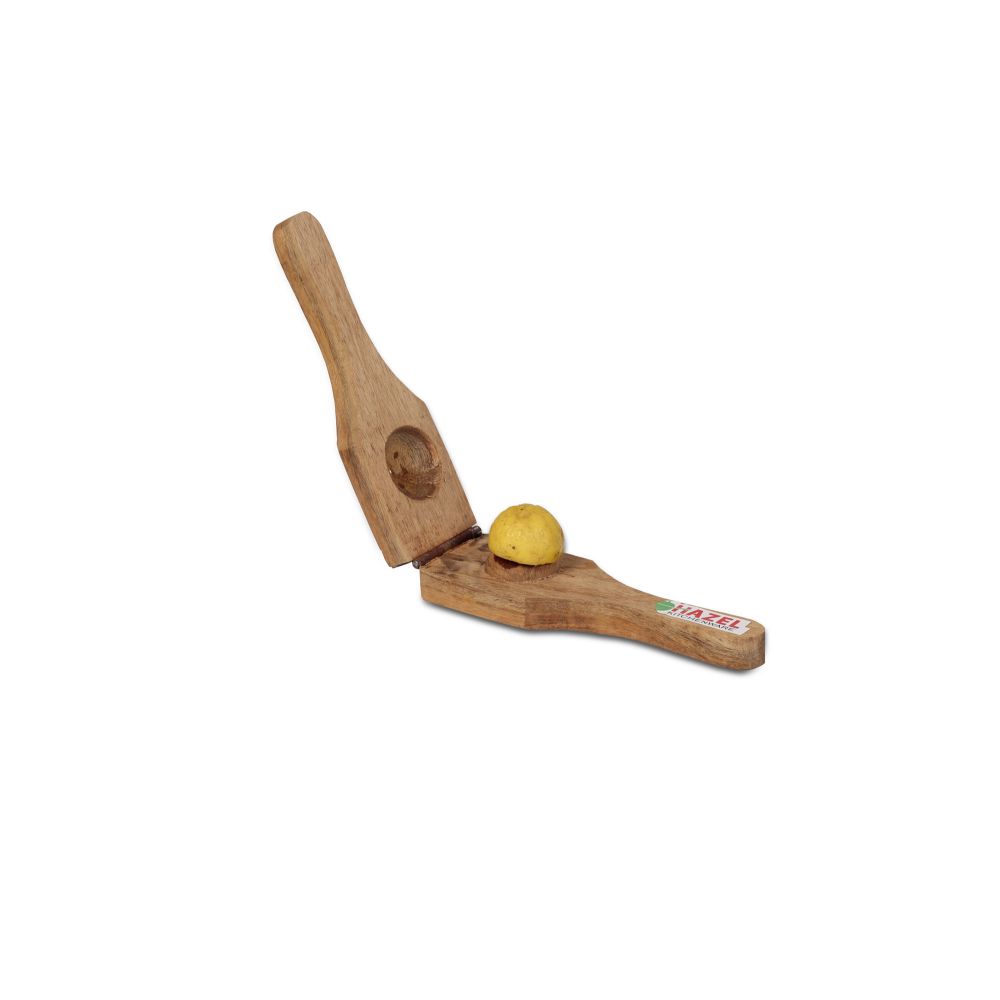 HAZEL Wooden Lemon Squeezer & Masher