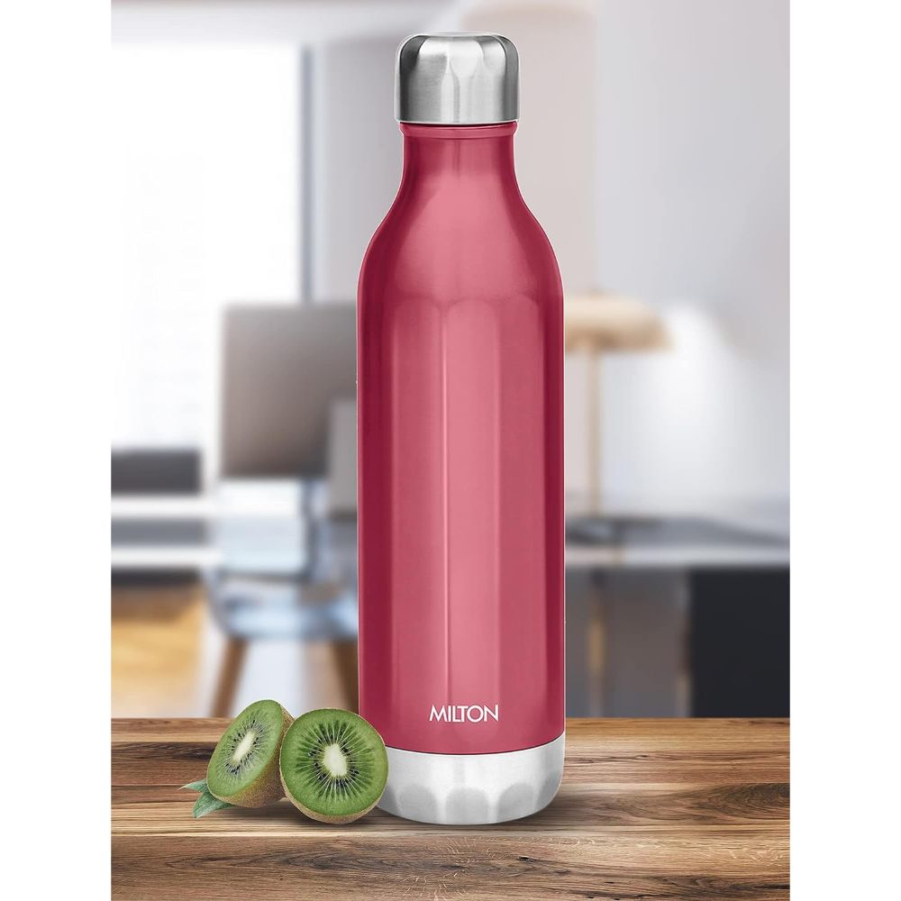 Milton BLISS-900 Thermosteel Vaccum Insulated Hot & Cold Water Bottle, 820 ml, Red