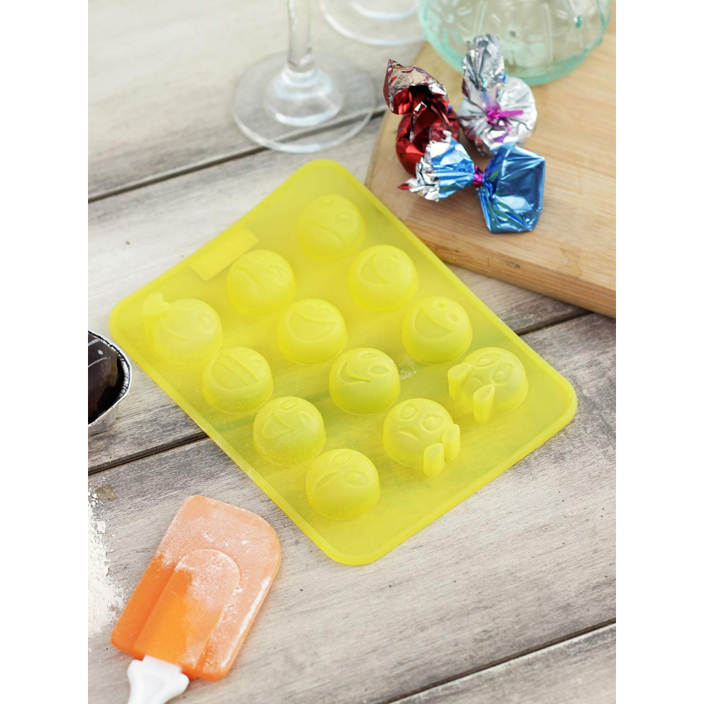 HAZEL 10 Cavity Silicon Smiley Shape Chocolate Ice Cube Mould, 1 Pc, Yellow